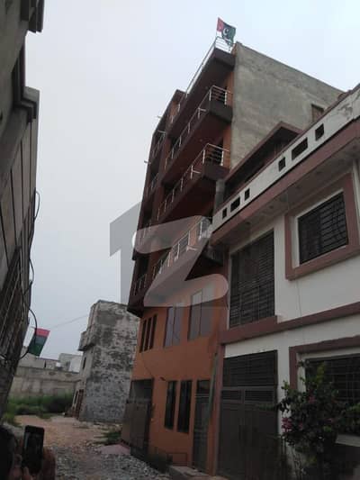 Building In Wazir Town For sale