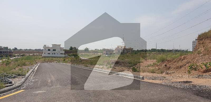 Dha Phase 5 Sector F 8 Marla Prime Location Plot Available For Sale