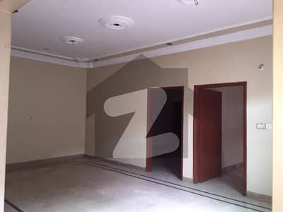 Well Maintained 3 Bedrooms With Attach Bathroom & Drawing Dining Lounge (5 Rooms) Portion On First Floor On 200 Square Yards In Boundary Walled "saadabad Society", Block-5, Gulistan-e-jauhar Near To Main Uni Road And On Main Jauhar Road.