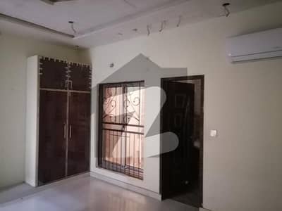 Unoccupied Prime Location House Of 10 Marla Is Available For rent In Gulshan-e-Ravi