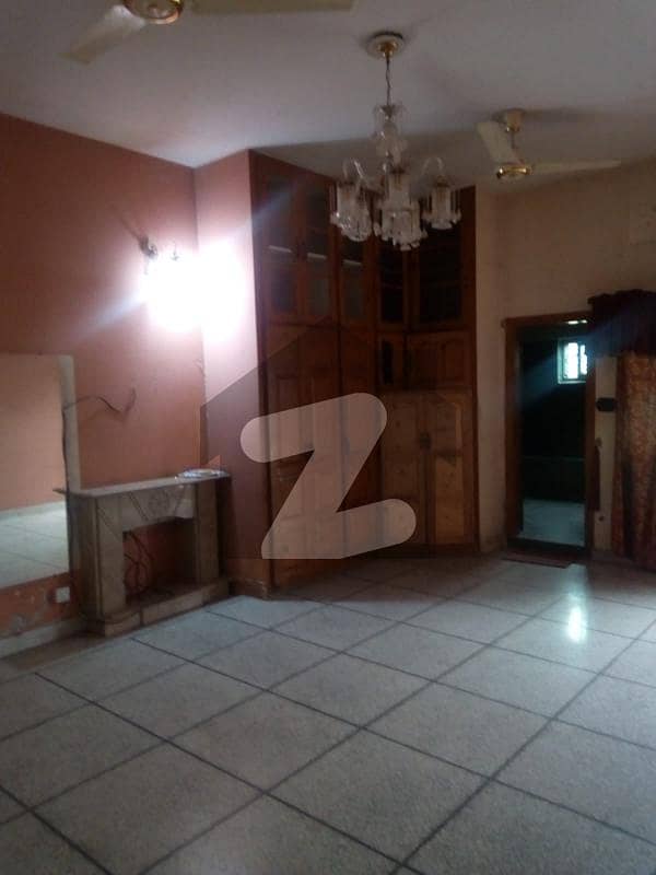 Park Road 5 Bed Double Storey House With Servant Room