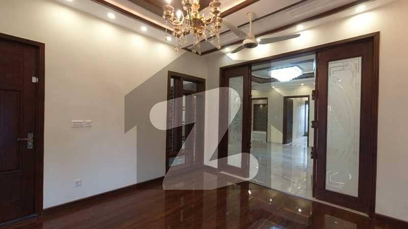 Perfect 11 Marla House In Marghzar Officers Colony For sale