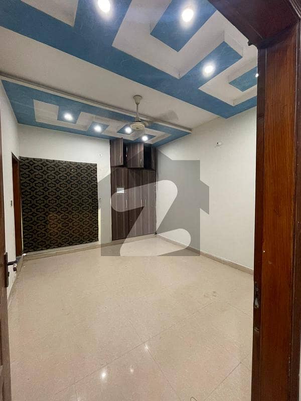 10 MARLA HOUSE FOR RENT IN DHA PHASE 8