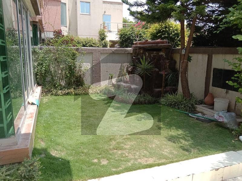 12 Marla sefari 3 house for rent in bahria town
