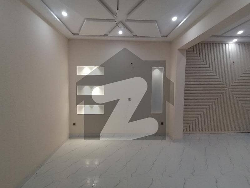 Prime Location 5 Marla House In Zakariya Town For rent At Good Location
