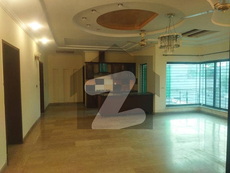 ڈی ایچ اے فیز 5 ڈیفنس (ڈی ایچ اے),لاہور میں 5 کمروں کا 1 کنال مکان 2.3 لاکھ میں کرایہ پر دستیاب ہے۔
