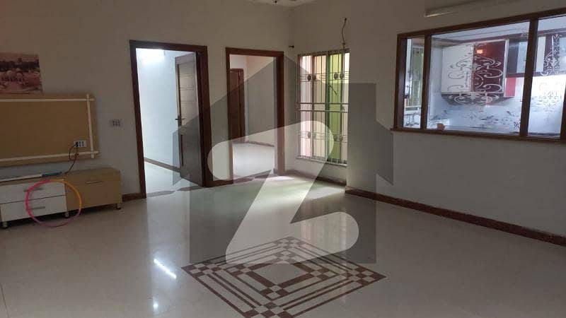 8 MARLA UPPER PORTION FOR RENT IN MILITARY ACCOUNTS COLLEGE ROAD LAHORE