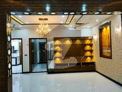 بحریہ ٹاؤن سیکٹرڈی بحریہ ٹاؤن,لاہور میں 3 کمروں کا 5 مرلہ مکان 63.0 ہزار میں کرایہ پر دستیاب ہے۔
