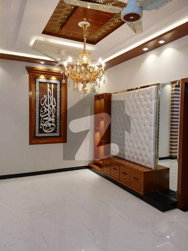 8 Marla Brand New House Available For Rent In Umar Block Bahria Town Lahore