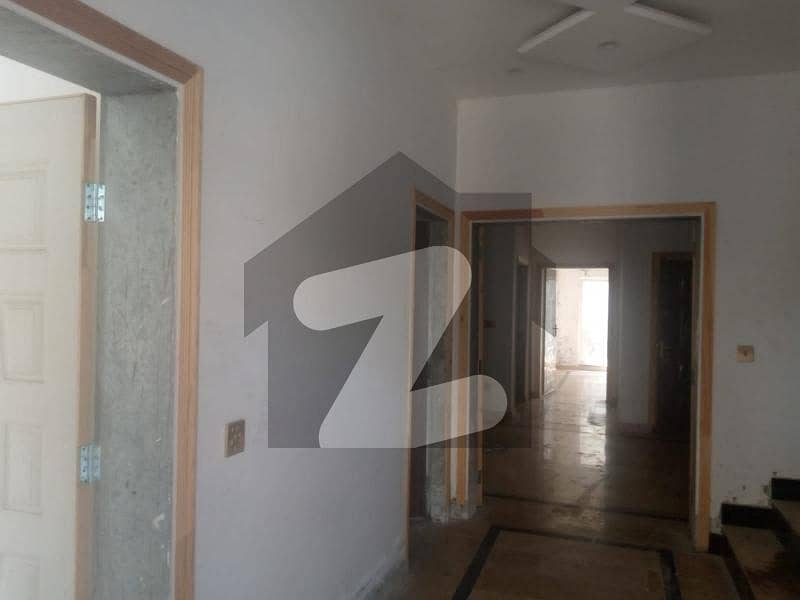3 bedroom flat for rent in formanite housing society lahore