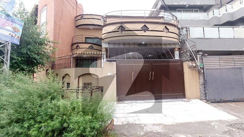 Prime Location A Centrally Located House Is Available For sale In Khayaban-e-Tanveer