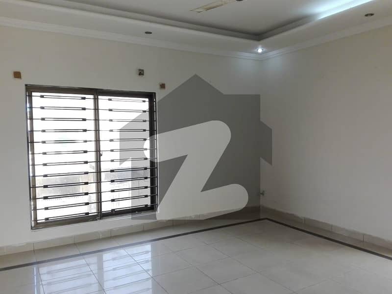 1700 Square Feet Spacious Flat Is Available In The Veranda Residence For rent
