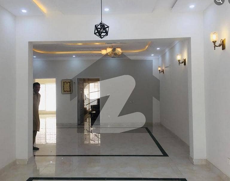 پاک عرب ہاؤسنگ سوسائٹی لاہور میں 4 کمروں کا 5 مرلہ مکان 60.0 ہزار میں کرایہ پر دستیاب ہے۔