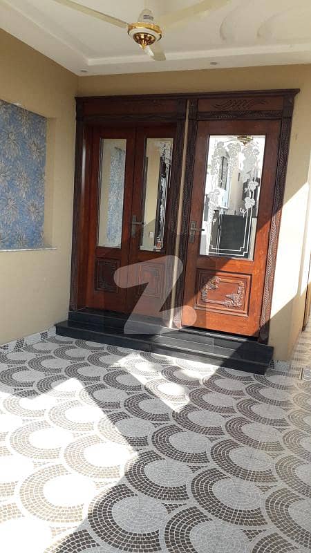8 Marla House Available For Rent In Bahria Town Lahore