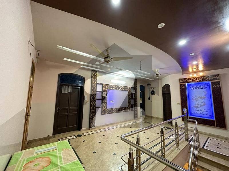 7 Marla Unique Corner House For Sale In Model Town 3 Portion House Condition Is Very Good Location Near Main Road Main Market Parks Etc