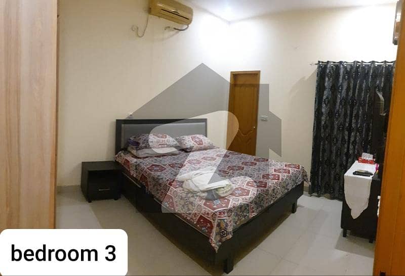ایکسپو ایونیو سوسائٹی لاہور میں 5 کمروں کا 10 مرلہ مکان 1.3 لاکھ میں کرایہ پر دستیاب ہے۔