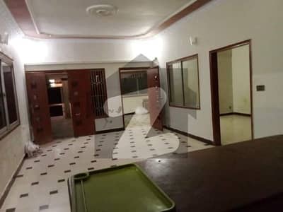نارتھ ناظم آباد کراچی میں 3 کمروں کا 10 مرلہ مکان 4.5 کروڑ میں برائے فروخت۔