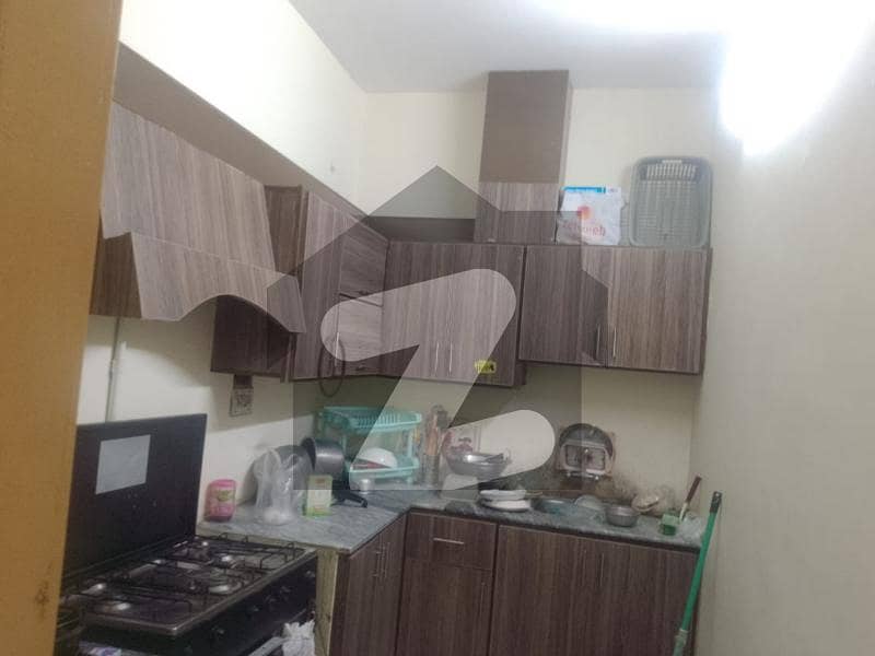 خیابانِ فیصل راولپنڈی میں 4 کمروں کا 5 مرلہ مکان 1.5 کروڑ میں برائے فروخت۔