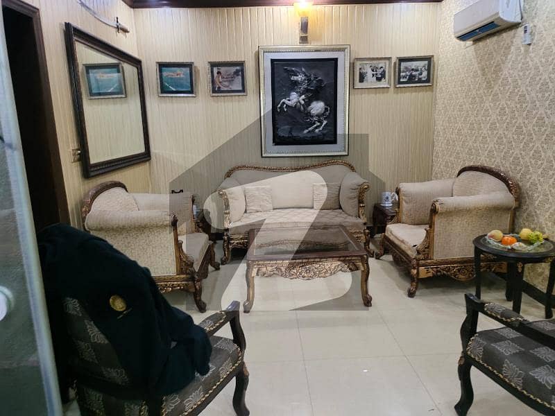 آرکیٹیکٹس انجنیئرز ہاؤسنگ سوسائٹی لاہور میں 5 کمروں کا 10 مرلہ مکان 3.2 کروڑ میں برائے فروخت۔