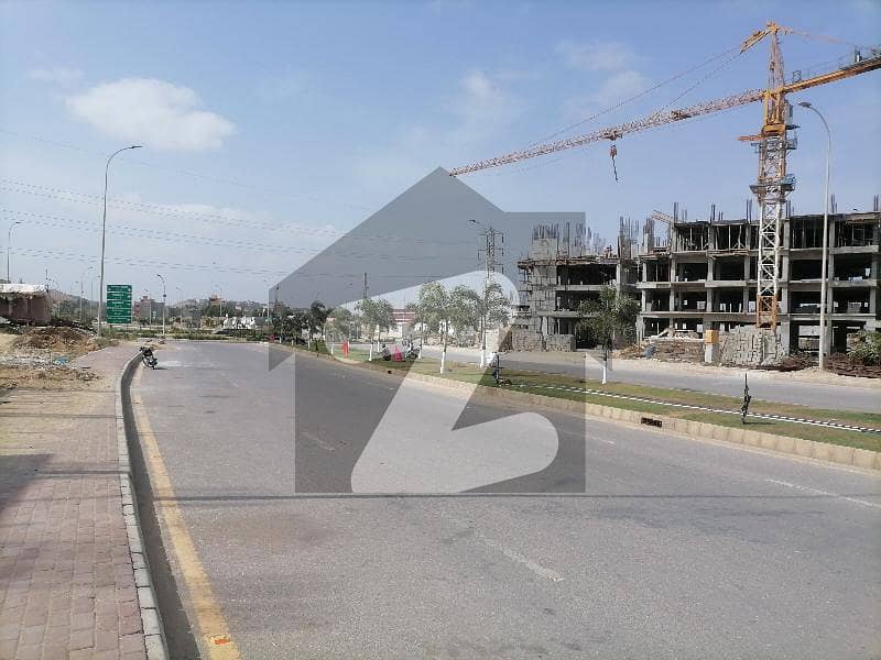 Well-constructed Flat Available For sale In Naya Nazimabad Well-constructed Flat Available For sale In Naya Nazimabad