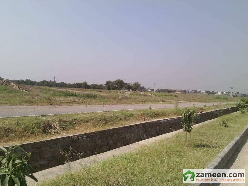 1 Kanal File On 60 Feet Road 1 Kanal File On 60 Feet Road