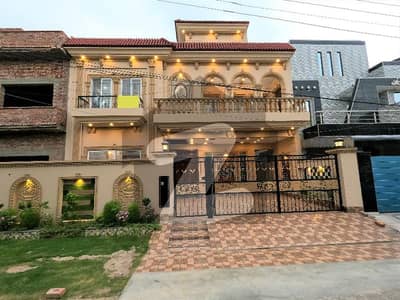 A Palatial Residence For sale In Wapda Town Phase 1 - Block J2 Lahore