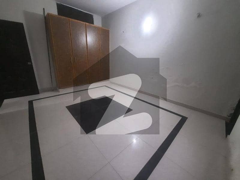 خدا بخش کالونی کینٹ,لاہور میں 4 کمروں کا 10 مرلہ مکان 2.0 کروڑ میں برائے فروخت۔