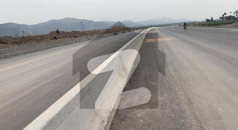 C-16 Margalla Face Main Road Back 50x90 Plot C-16 Margalla Face Main Road Back 50x90 Plot
