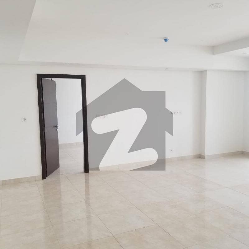 IDEAL LOCATION FLAT AVAILABLE FOR RENT (Dolmen facing )