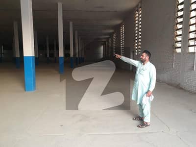سندر لاہور میں 8 کمروں کا 13 کنال گودام 18.0 لاکھ میں کرایہ پر دستیاب ہے۔