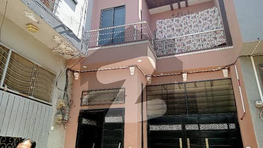 Nadirabad House Sized 450 Square Feet Is Available