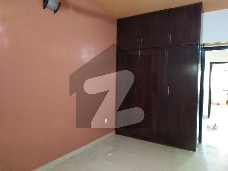 720 Square Feet Upper Portion In Defence View Society Is Available