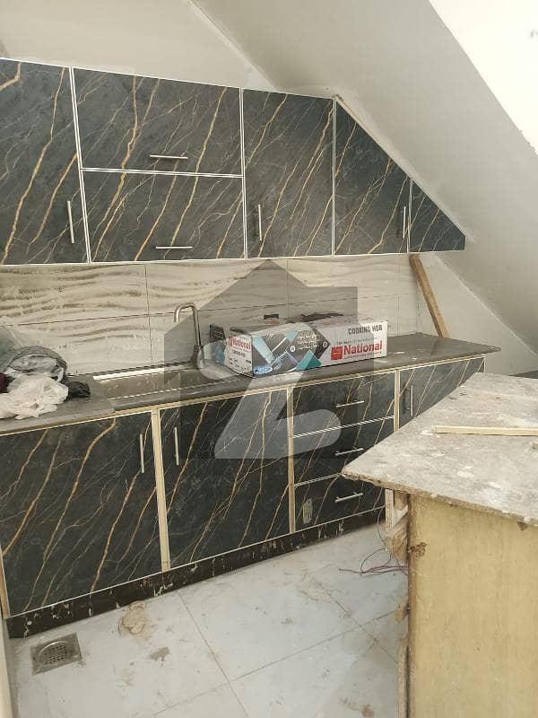 ڈی ایچ اے فیز 2 ڈیفنس (ڈی ایچ اے),لاہور میں 5 کمروں کا 1 کنال مکان 5.75 کروڑ میں برائے فروخت۔