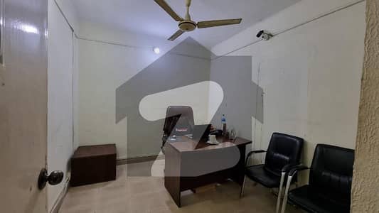 گلبرگ 3 گلبرگ,لاہور میں 8 کمروں کا 2 کنال مکان 6.0 لاکھ میں کرایہ پر دستیاب ہے۔