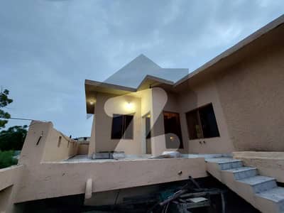 صدر راولپنڈی میں 5 کمروں کا 12 مرلہ مکان 3.85 کروڑ میں برائے فروخت۔