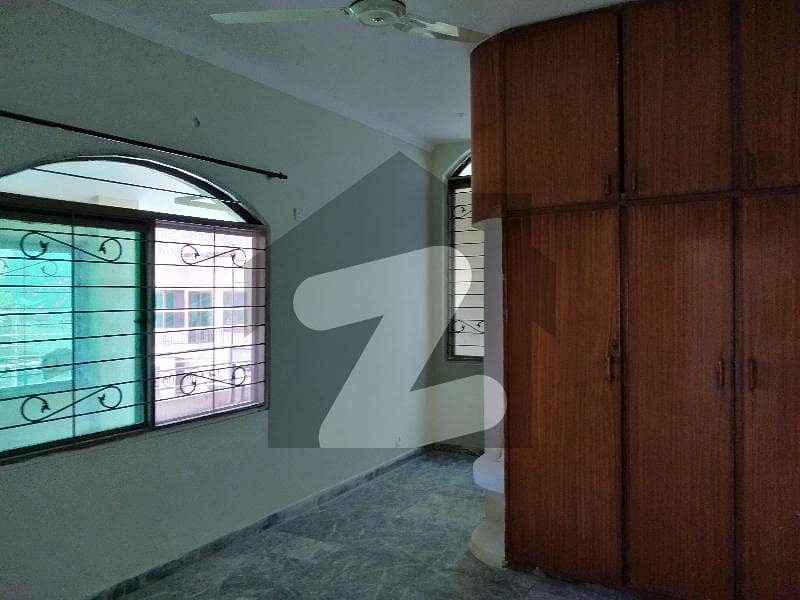 10 Marla House In Paragon City Is Available For rent