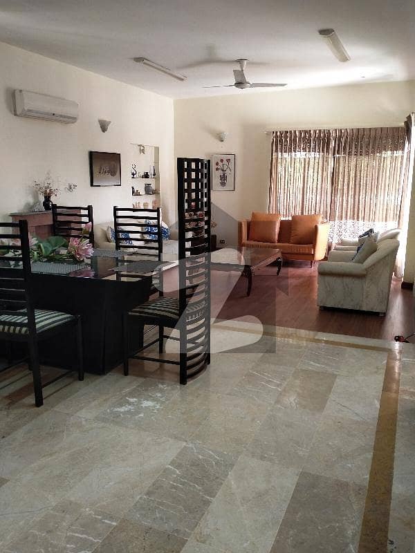 F-11 Fully Furnished Upper Portion for with All Facilities