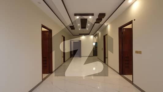 Prime Location Flat Of 200 Square Yards 3rd Floor Available In Karachi Administration Employees - Block 3