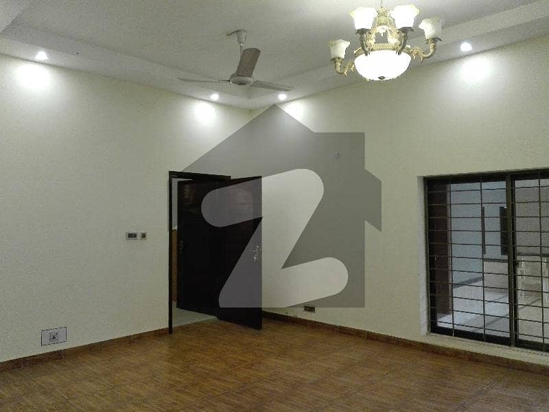 Your Ideal 1 Kanal Upper Portion Has Just Become Available In Model Town - Block B