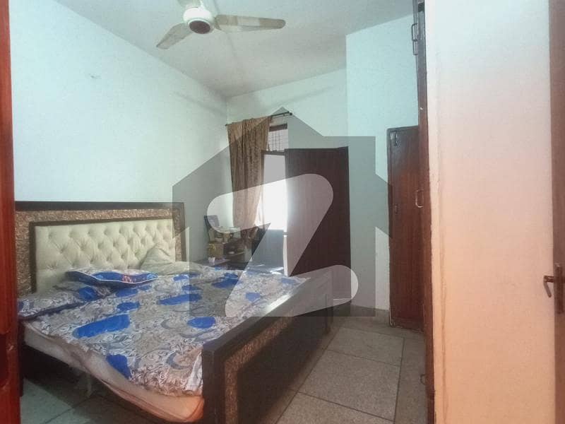 ہجویری ٹاؤن جڑاںوالا روڈ,لاہور میں 4 کمروں کا 5 مرلہ مکان 1.3 کروڑ میں برائے فروخت۔
