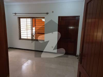 30x60 Upper Portion (real Pics) For Rent In G-13/2