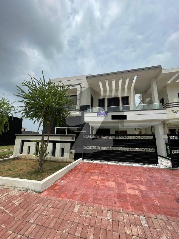 10 Marla Double Unit Brand New House 10 Marla Double Unit Brand New House