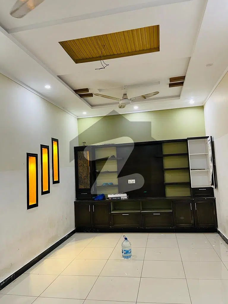 6 Marla House In Warsak Road For rent At Good Location