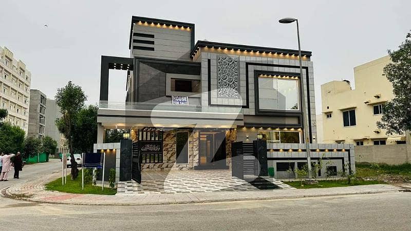 Corner Luxurious Designer 13 Marla Brand New House For Sale in Bahria Town Lahore