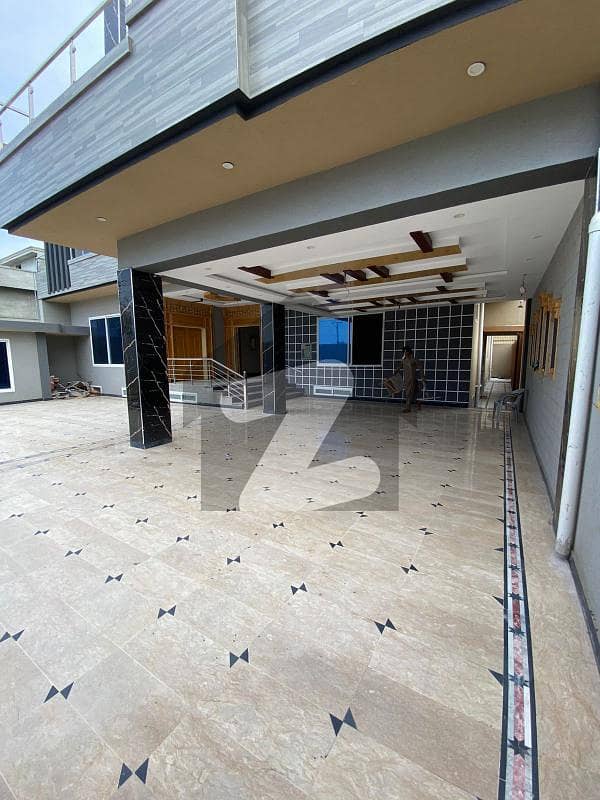 hayatabad phase 6 sector F7 kanal fresh house available for sale