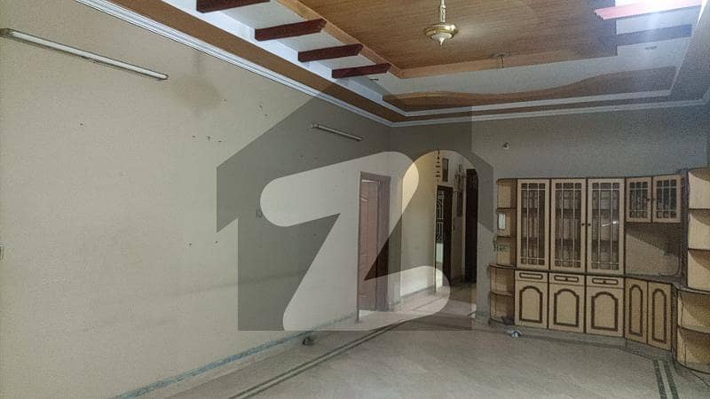 1 Kanal Beautiful Portion Available For Rent