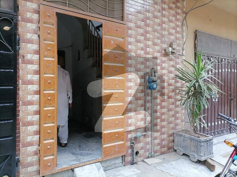 Multan Road House For sale Sized 2.5 Marla