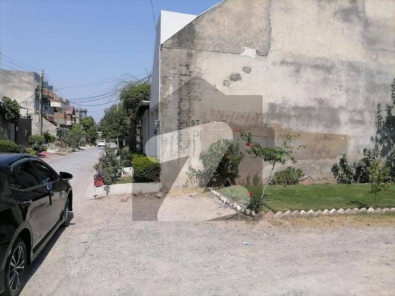 Perfect 10 Marla Residential Plot In Hayatabad Phase 7 For sale