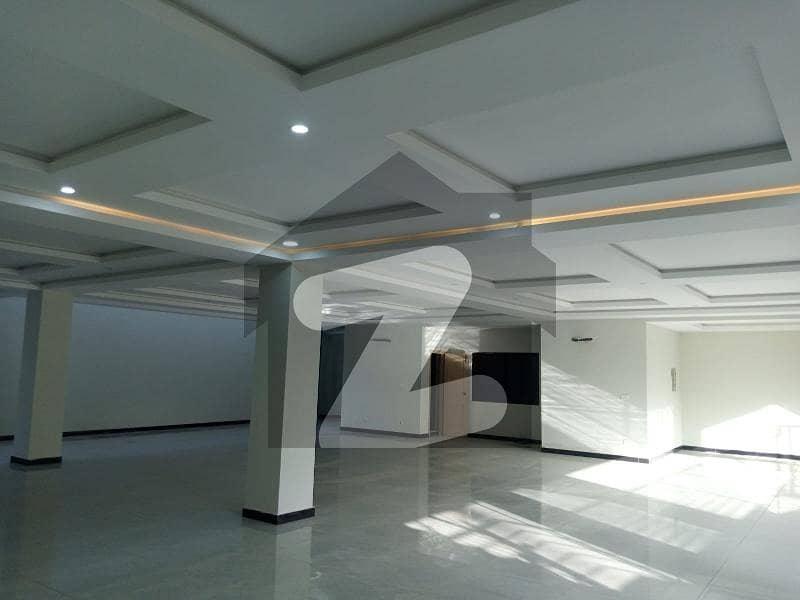 G-13 6,000 Sqft GROUND +LG FLOOR PRIME LOCATION SUITABLE FOR CLINIC,LABS,IT,CALL CENTER,SOCIETY OFFICE,BUILDERS DEVELPORS ETC Parking Available
