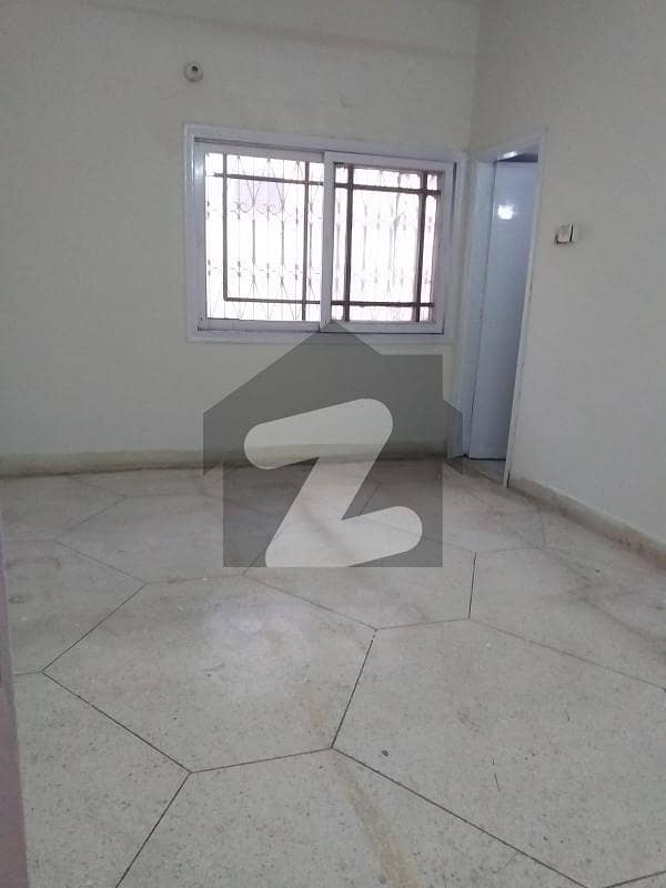 400 Yard 4 Bedroom Drawing Dinning American Kitchen Block 4/A Prime Location Main Road Approach